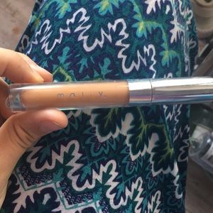 mally concealer in the shade rich